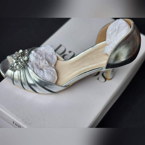 David's Bridal Shoes - Nib silver heels womens